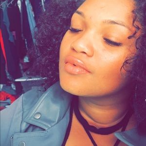 Meet your Posher, Joycelyn